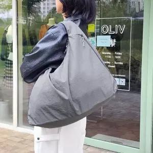 올리비아팝 여성 나일론 빅 숄더백 데일리백 쇼퍼백