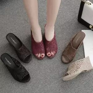 여성 3컬러 키높이 웨지 슬리퍼 펀칭 뮬 8cm 웨지힐 샌들