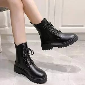 여성 레더질감 스티치라인 세련된 워커 깔끔한쉐입 패션 통굽 워커 털앵글부츠