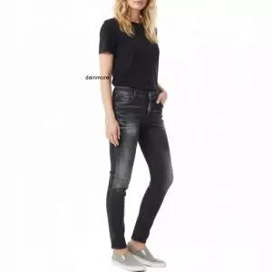 DSQUARED2 블랙 이지워시 미디엄웨이스트 제니퍼 진