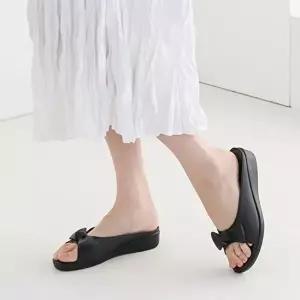 [엄지척]국내제작 라운드 리본 미들굽 소프트 웨지슬리퍼