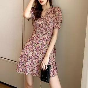 여성 니트 플라워 결혼식하객패션 미니 라인 롱 퍼프 화이트 하객룩 쉬폰