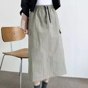 [오노마] ONM 가벼운 카고 롱스커트 패션 봄가을 뒷트임롱치마 여성 (S12077783)