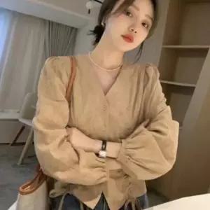 여성 고급 리본 셔링 스트랩 브이넥 퍼프 셔츠 블라우스 (WFK5N6F)