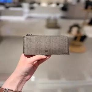 닥스핸드백 DBHO6E758W3 [헤링본PVC] 브라운 가죽콤비 멀티지퍼홀더