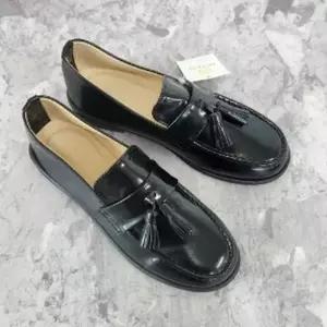 키즈 태슬장식 여아로퍼 주니어신발 (220만 가능)