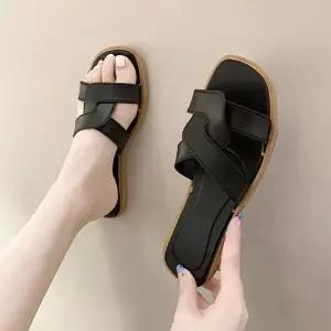 [하프클럽/]여자 여름 낮은굽 꼬임 스트랩 뮬 슬리퍼 데일리