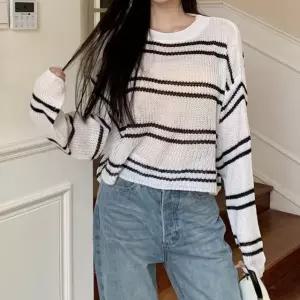 니트티셔츠 여성 니트 스트라이프 시스루 2색 반팔 루즈핏 여름 (WFKBX0I)