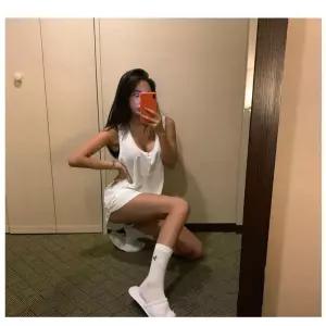 여자 스판 롱 나시 티셔츠 민소매 U넥 유넥 이너 이너탑 브라 캡티 여성