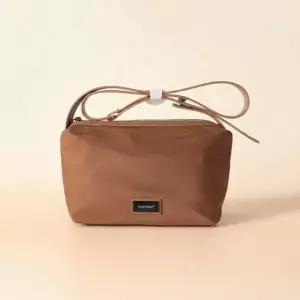 에코백 숄더백 미니백 와이드 파우치 리부 버킷백 크로스백 여성 미니 가방 여행용 남자 스트랩 토트백