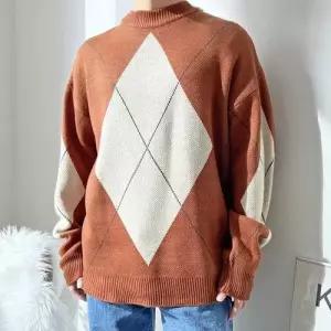 오버핏 아가일 패턴 니트 스웨터 루즈핏 청바지 코디 WED9FCE