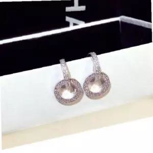 플래시 다이아 더블링 귀걸이-화이트