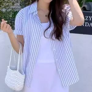 [하프클럽/]여름 세로 스트라이프 반팔 셔츠 슬랙스코디 오피스룩