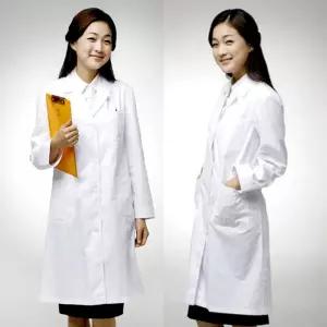 여성 의사가운 의료가운