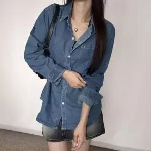 걸스 오버실루엣룩 단독 레이어링 착용 시그니처 블루진 드레스셔츠 라운드티 상티 프릴레이스