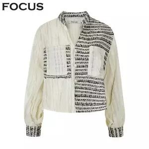 [포커스] 오픈 넥 트위드 배색 레이스 블라우스 _VF6S1BL5051