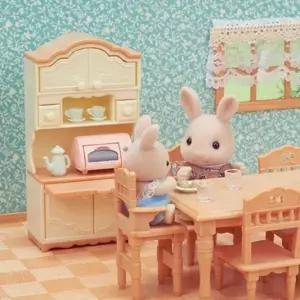 실바니안 패밀리 아기의자가 있는 다이닝룸 세트 인형 피규어 장난감 (WFJBNS8)