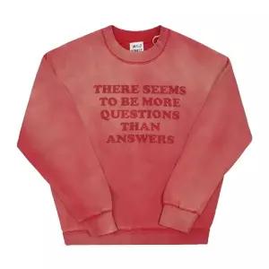 [와일드동키 WILD DONKEY] FG-QUESTIONS SUN FADED CHERRY RED 공용 맨투맨