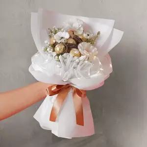 [아침향기]초콜릿 학예회 발표회 연주회 축하 재롱잔치 졸업식 페레로로쉐 레이스 조명 꽃다발