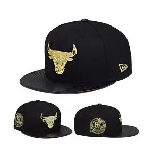 [관부가세포함] 뉴에라 시카고 불스 블랙 스냅백 모자 메탈릭 골드 배지 NBA 6회 우승 패치