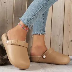 여성 PVC 기모안감 슬리퍼 클로그 버클 실내화 샌들 3색