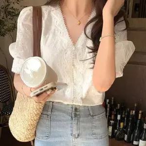 퍼프소매 플라워자수 레이스 화이트 블라우스 브이넥 WF0D86D