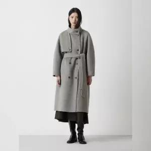 [롯데백화점]쥬크 알파카블렌디드 하이넥 롱 코트 Z254MSG532