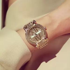 (무료배송) 빅 넘버 화이트 여성 손목 실버 체인 시계