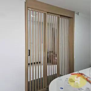 101번 초슬림3연동중문 예림피넛오크 간살형 투명강화유리