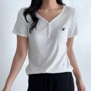 여름티 데일리 이너티 버튼 홈웨어 티셔츠 반팔티 슬림핏 기본티 비츠 반팔