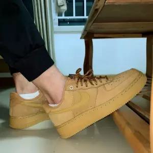 나이키 에어 포스 1 로우 07 WB 플랙스 된장 포스 CJ9179-200