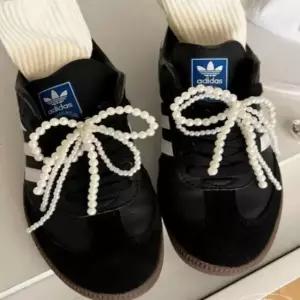 진주 스트랩 리본 버클 스니커즈 악세사리 운동화 진주 버클