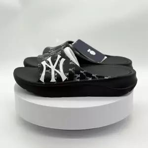 엠엘비 청키 슬라이더 클래식 모노그램 3ALPCSS33-50BKS