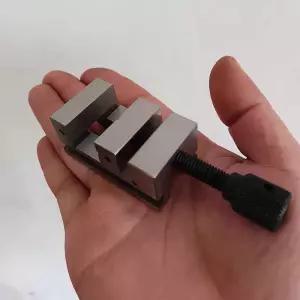 초소형 연마바이스 정밀바이스 금형 핸들타입 작업대 스크류