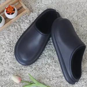 거실 방한 슬리퍼 논슬립 두꺼운 따뜻한 겨울 방한 슬리퍼 실내화 푹신한 미끄럼 욕실 방지 블랙 소재 안감