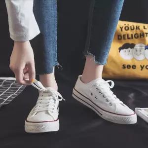 남녀 공용 데일리 캐주얼화 베이직한 디자인 스니커즈여성 단색 운동화 학생단화 컨버스화