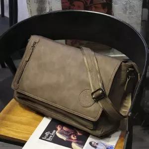 홍콩의 새로운 고급 대용량 메신저 백 레트로 한국 스타일 남성 가방 숄더백 크로스백 캐주얼 백팩.116073