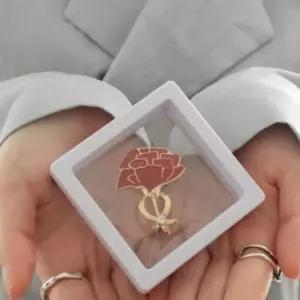 스승의날 꽃 카네이션 브로치 어버이날