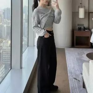 [신세계라이브쇼핑][옷자락] 여성 봄 가을 레이어드 홀터넥 니트 세트