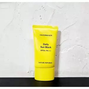 네이처리퍼블릭 캘리포니아 알로에 데일리 선 블럭 57ml(SPF50+) 2개