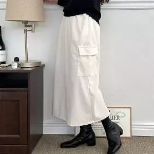 [오노마] ONM 여성 가을 겨울 카고스커트 인어스커트 치마 골덴 (S12074567)