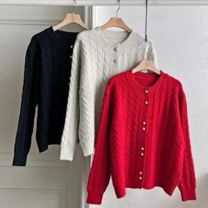 여자 투버튼 꽈배기니트 빨간색 가디건