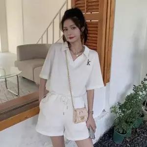 [하프클럽/]3부 루즈핏트레이닝 크롭 루즈핏 트레이닝세트 자수