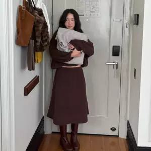 [메이비베이비] [Dearest] Hoda Fleece Skirt (브라우니)