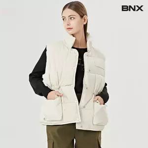 [BNX]하이넥 버튼 포켓 스트링 패딩 베스트 (BV3VT013L0)