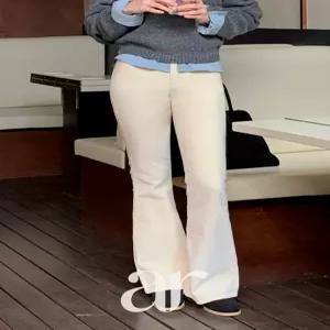 (롱비율) 코듀로이 부츠컷 팬츠 겨울옷 겨울바지 데일리룩 데이트룩 출근룩 나들이룩 ps5516