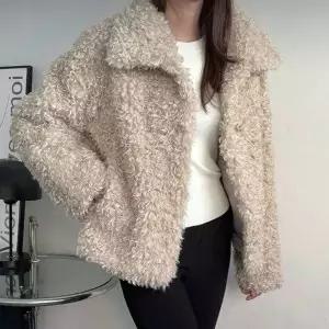 [캣츠원피스]기획 뽀글이 부클 카라 무스탕 퍼자켓