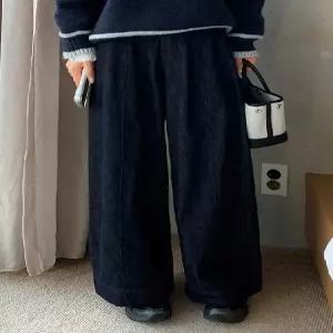 로이 빅기모 절개 와이드 뒷밴딩 진청 데님 (one color)