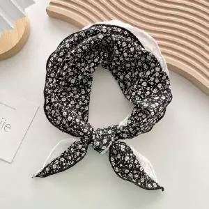 [하프클럽/]레이스 데이 여자 꽃무늬 기본 쁘띠 스카프 이중 머플