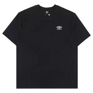 [엄브로] 에센셜 스몰로고 반팔 티셔츠 UR123CRS19BLK